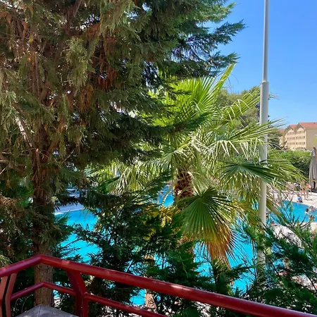 Kiara Hotel Golem (Tirana)